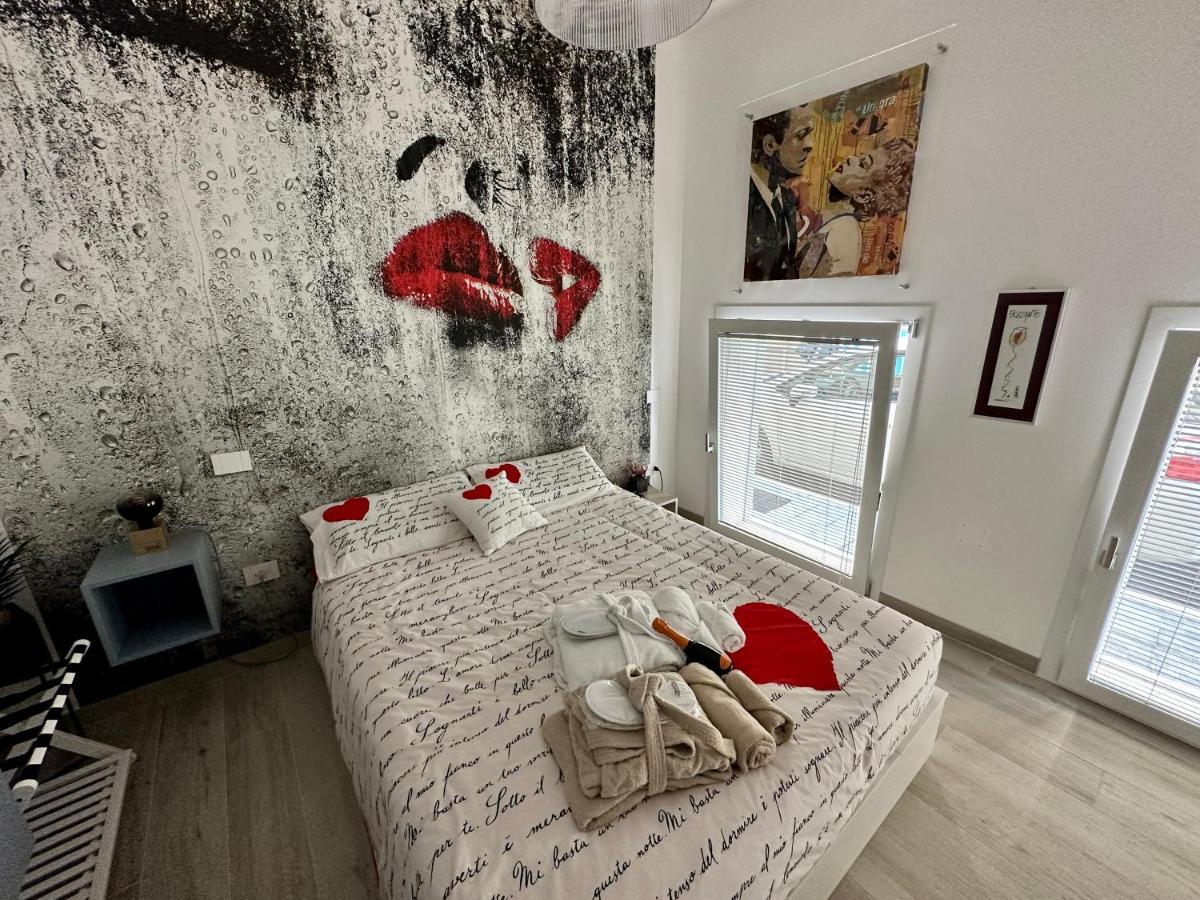 Bed Art Relaxing Suite - Appartamento Con Sauna Love Suite Gallery San Benedetto del Tronto Dış mekan fotoğraf