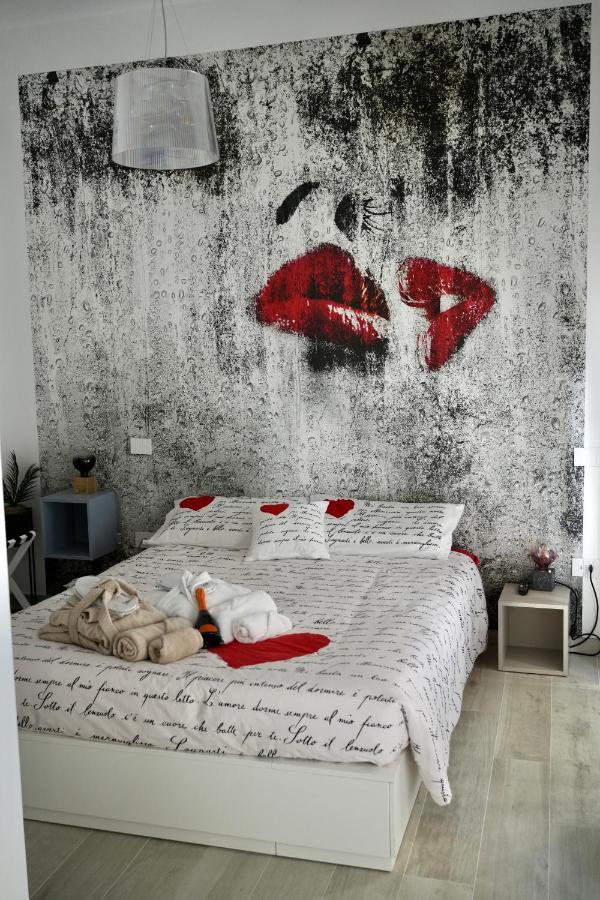 Bed Art Relaxing Suite - Appartamento Con Sauna Love Suite Gallery San Benedetto del Tronto Dış mekan fotoğraf